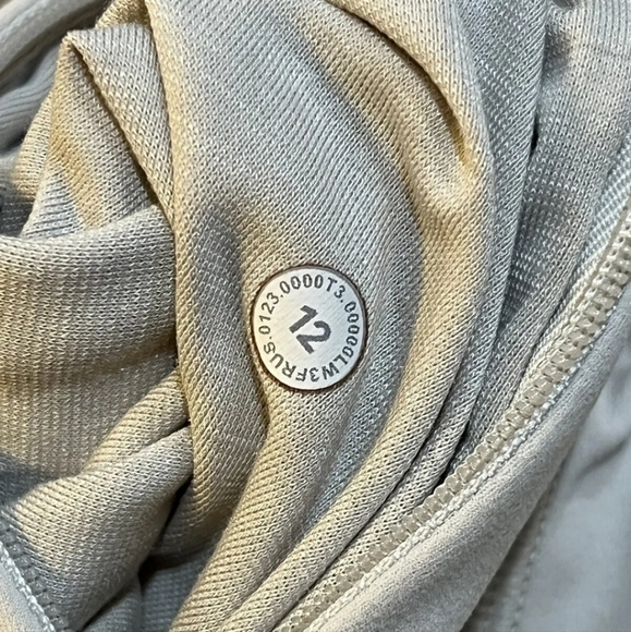 Lululemon NULU zip up - Picture 3 of 5